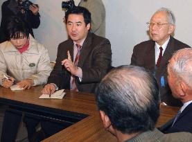 Ex-agent says Japanese abductees in N. Korea still alive